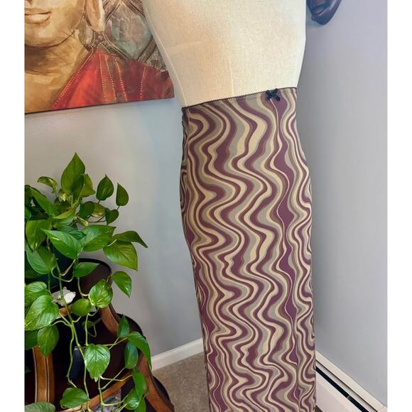 Urban Outfitter Y2K Style Wave Printed Maxi Mesh Maxi Skirt - Picture 7 of 10